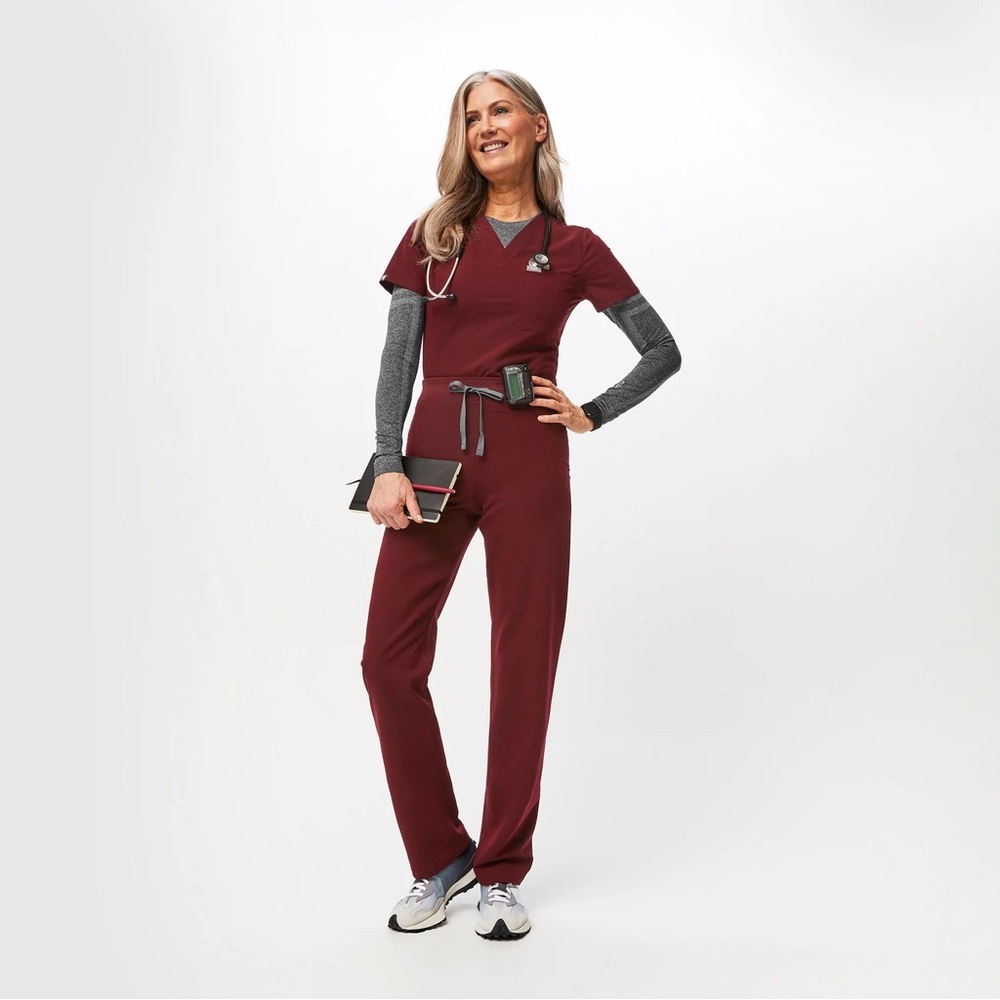 Small Burgundy/Maroon Figs Scrub Set Livingston Pant… Gem